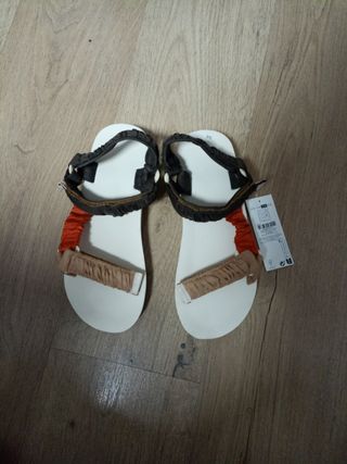 Sandalias planas blancas, naranja y marrón - 39/40