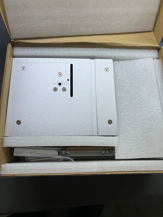 Mini sierra circular de mesa