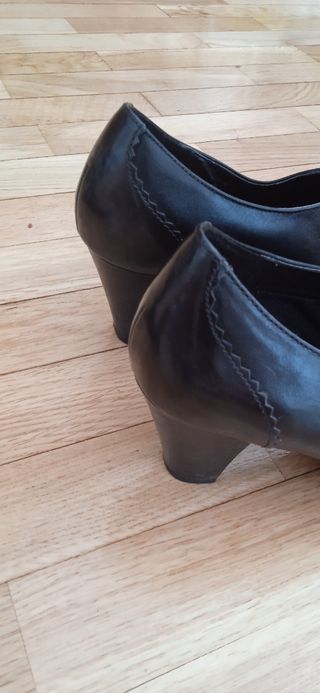 Zapatos Clarks negros tacón 35.5