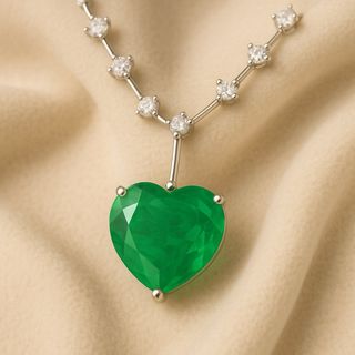 Collar Esmeralda Corazón