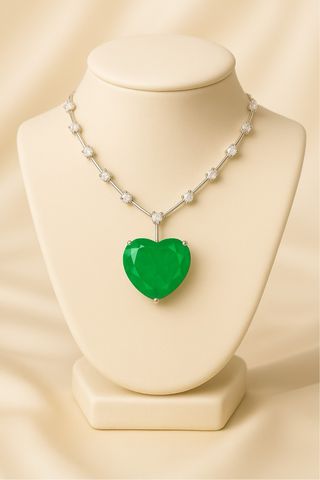 Collar Esmeralda Corazón