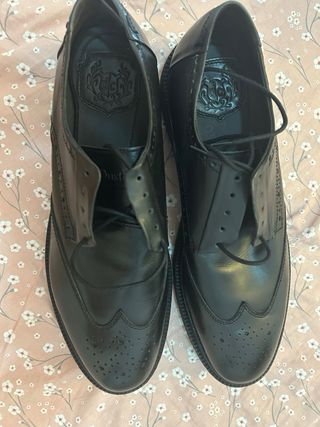 Zapatos negros de piel