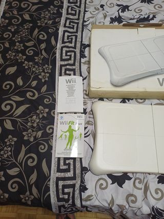 Wii Fit Plus - Nintendo