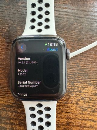Apple Watch SE 44mm