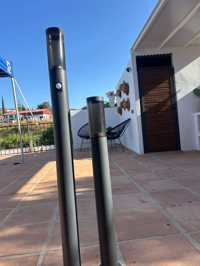 2 Lamparas exteriores metalicas negras