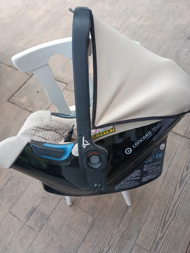 Cochecito Concord bebé beige