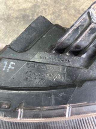 Faro Xenón Subaru XV