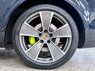 PORSCHE CAYENNE E-HYBRID PLATINIUM EDITION