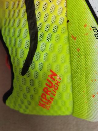 Kalenji Kiprun Ultra Light - rojas y amarillas