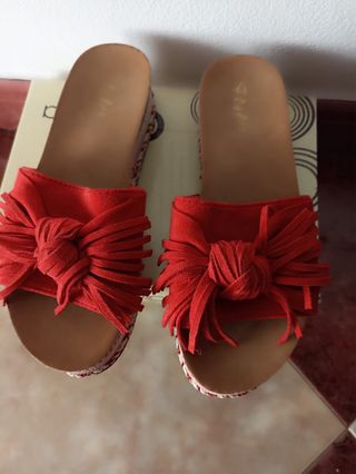 Sandalias rojas plataforma