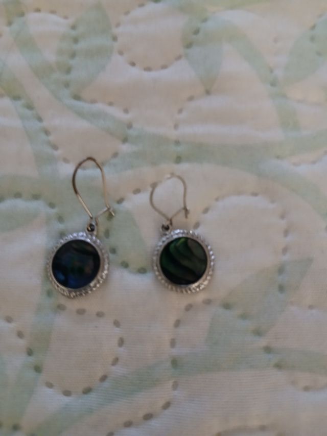 Pendientes redondos verdes plata