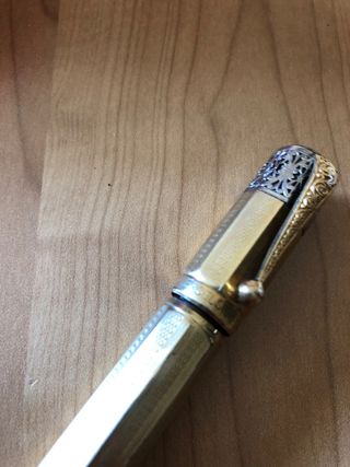 Pluma estilográfica oro 18k