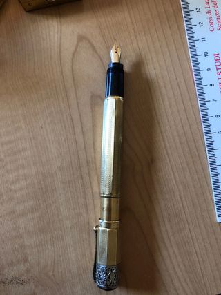 Pluma estilográfica oro 18k