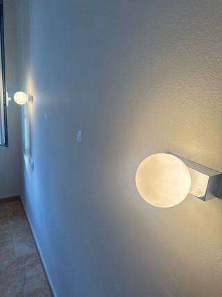 2 Lámparas Pared Philips Redondas