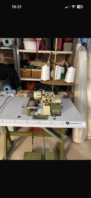 Rematadora 4 hilos - Máquina de coser