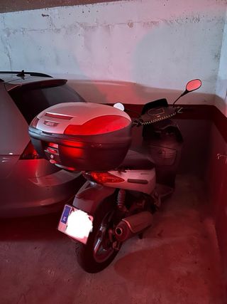 Aprilia Sport City 125 - Scooter