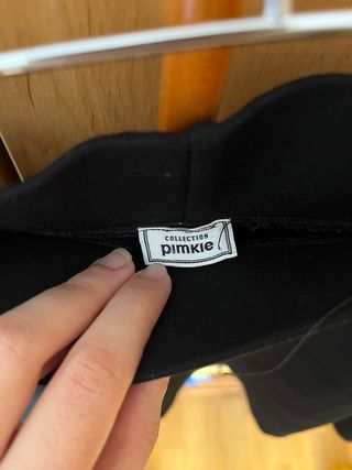 2 Faldas Negras L - Zara y Pimkie