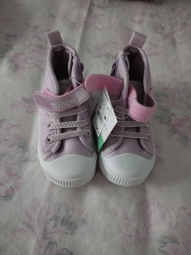 Zapatillas niña Stitch, lila