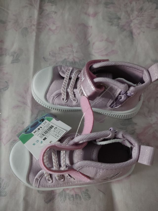 Zapatillas niña Stitch, lila