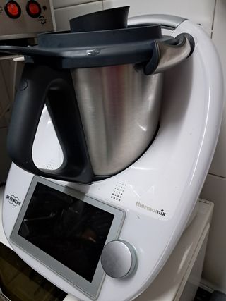 Thermomix TM6 - Robot de cocina con 2 vasos