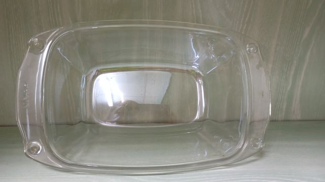 Recipiente de vidrio transparente