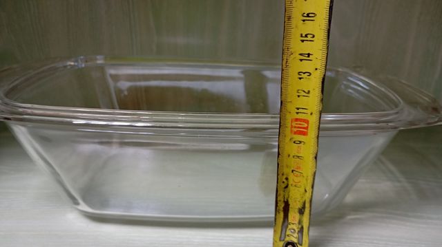 Recipiente de vidrio transparente