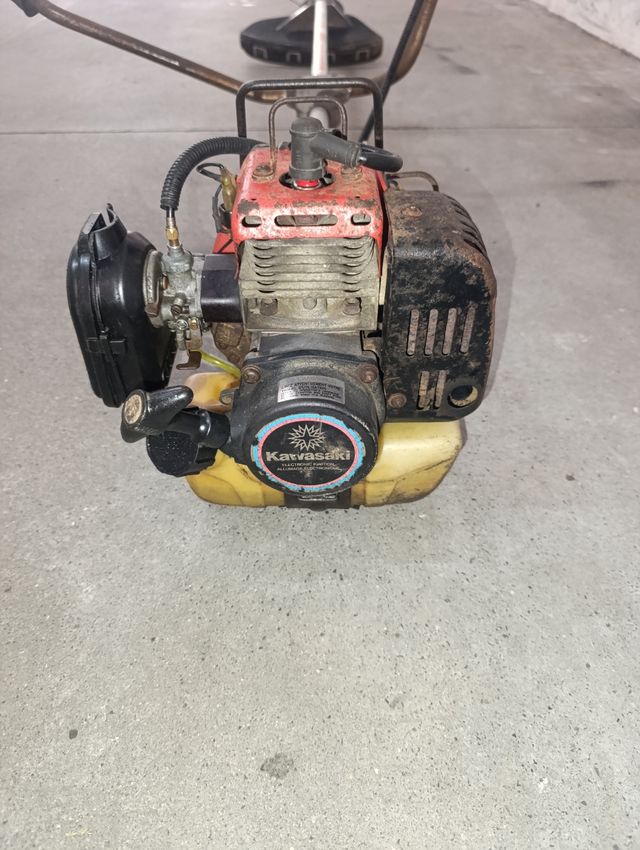 Desbrozadora Kawasaki TD 40