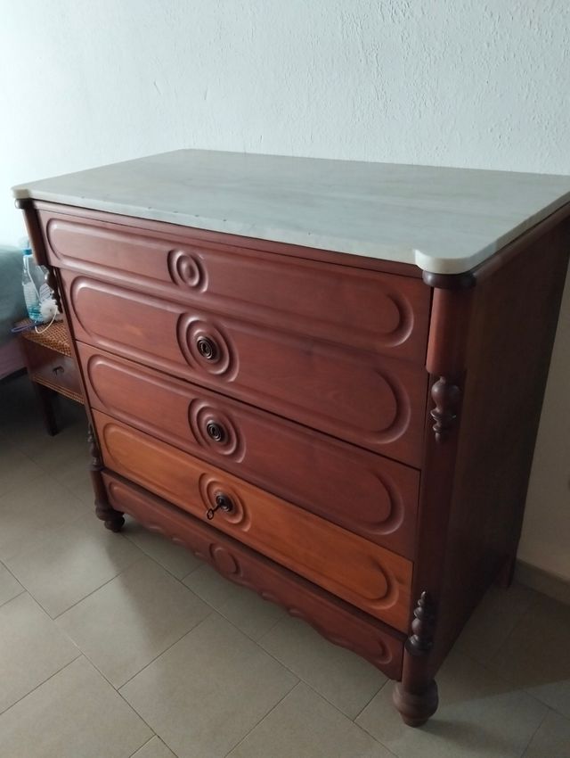 Cómoda antigua, calaixera ditada. Preciosa! OFERTA