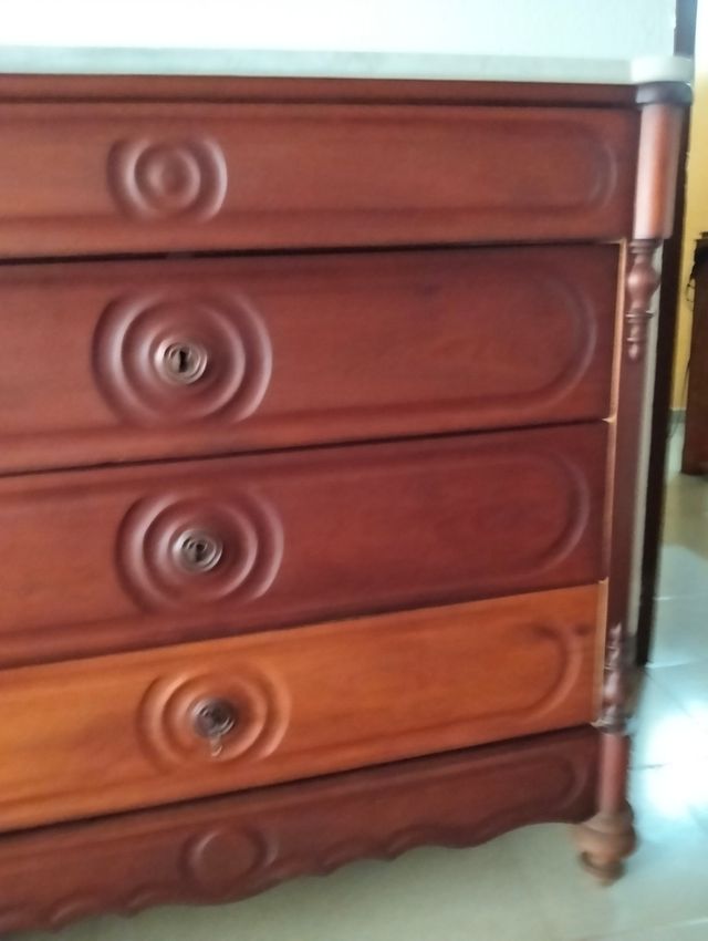 Cómoda antigua, calaixera ditada. Preciosa! OFERTA