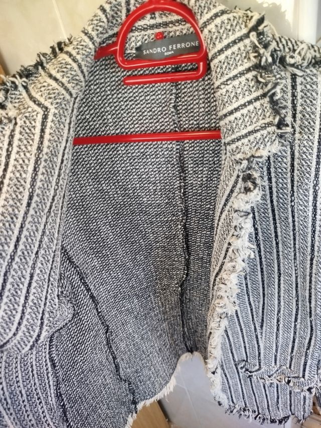 Chaqueta Sandro Ferrone, gris y blanca