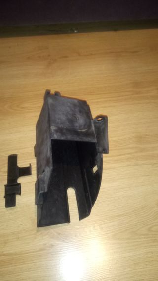 Caja alojamiento batería Yamaha x max