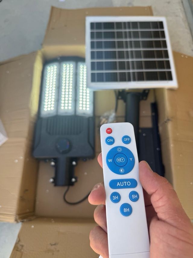 Farola solar LED exterior