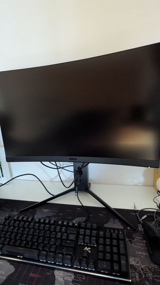 Monitor Curvo MSI Optix MAG272CQR