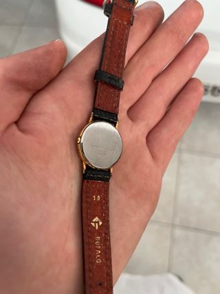 Reloj Lotus dorado correa negra