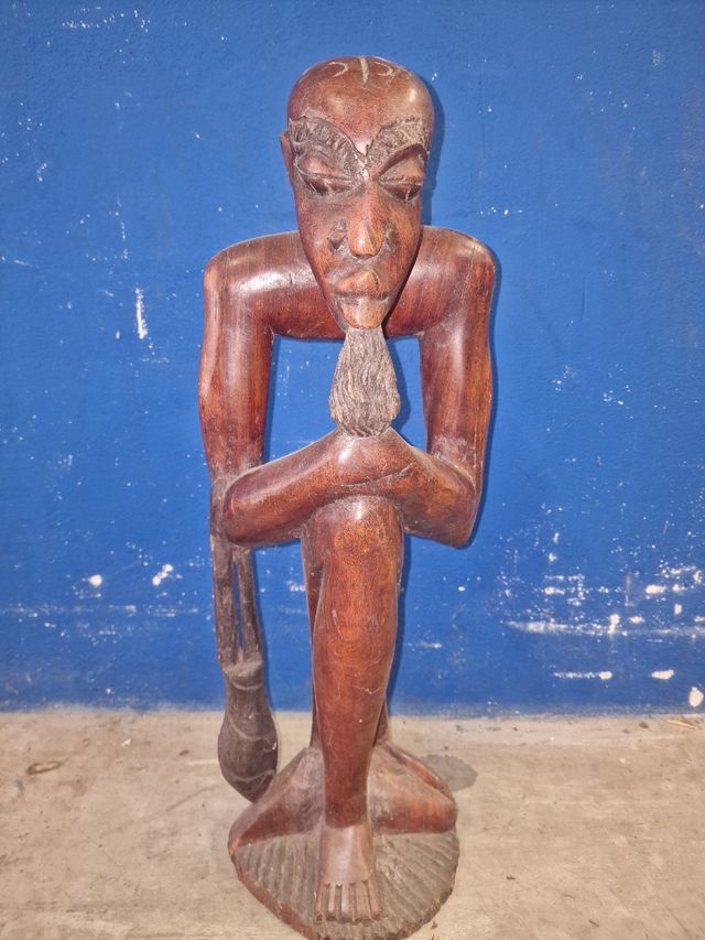 Escultura madera tribal africana