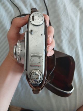 Kodak: Cámara antigua con funda