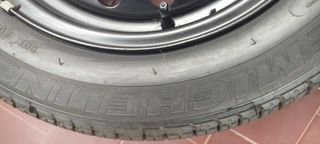 Neumático Michelin 195/60R15 88H con Llanta