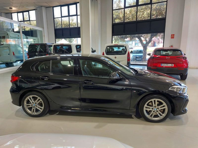 BMW Serie 1 118d (F40) 2023, foto 4