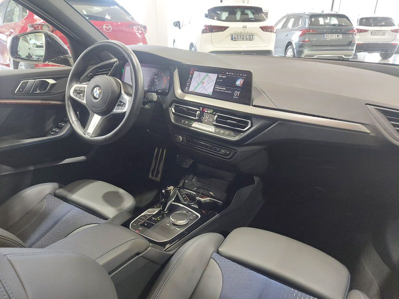 BMW Serie 1 118d (F40) 2023, foto 12