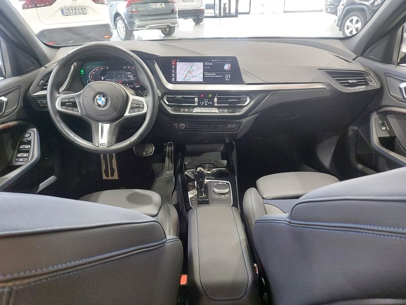 BMW Serie 1 118d (F40) 2023, foto 13