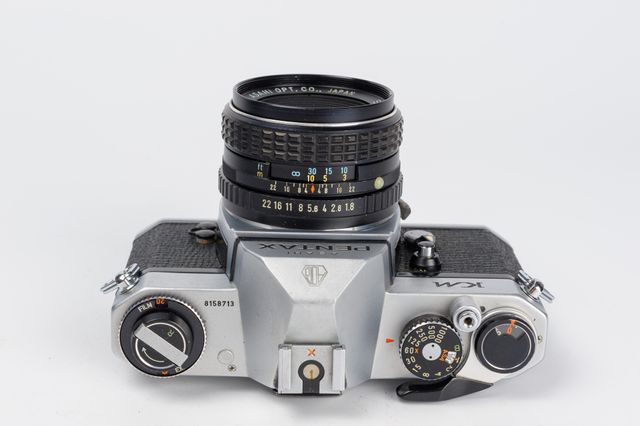 Cámera Pentax KM + Objetivo 1:1.8/55mm