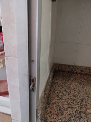 Puerta corredera cristal cocina