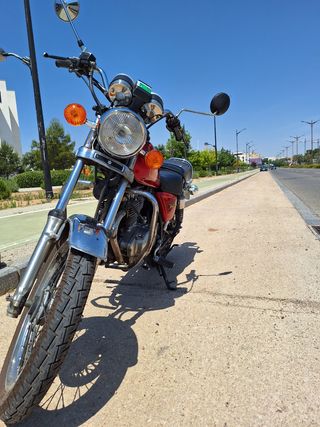 Suzuki GN250 - Moto clásica