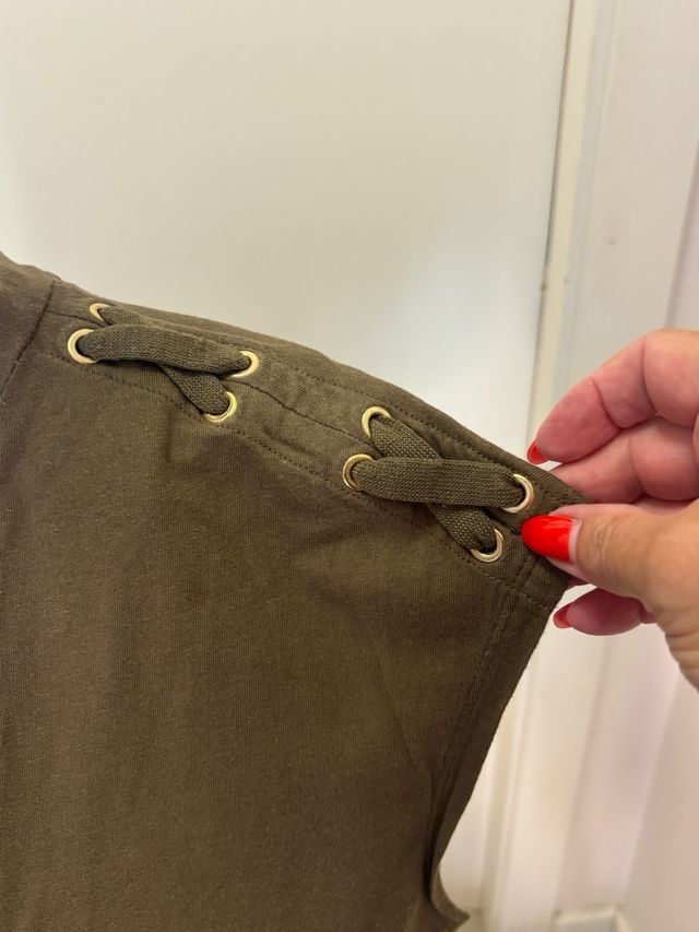 Camiseta verde militar