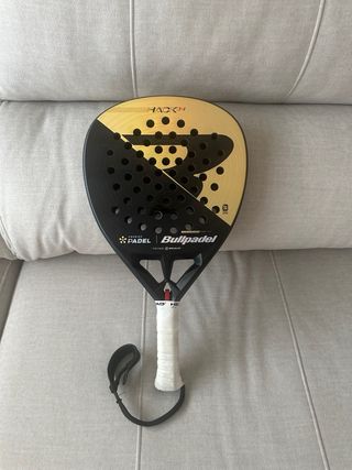 Pala pádel Bullpadel Hack 04 2025 Premier Padel