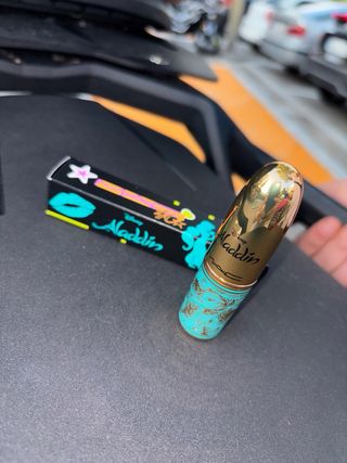 Pintalabios MAC Aladdin - Dorado y Verde Azulado