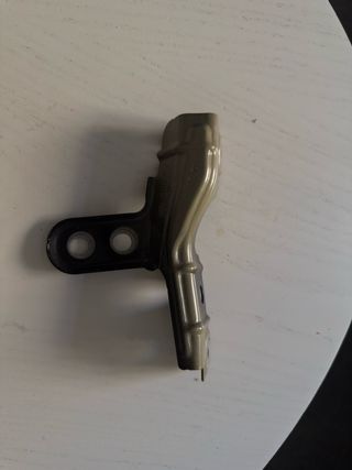 Bisagras capot y soporte aleta vw Golf 8