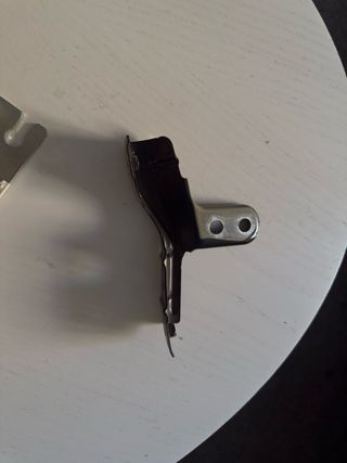 Bisagras capot y soporte aleta vw Golf 8