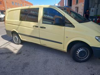 Mercedes-Benz Vito 2005