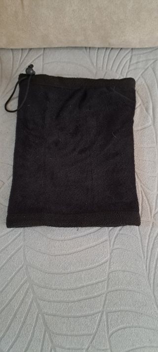 Braga cuello polar negra